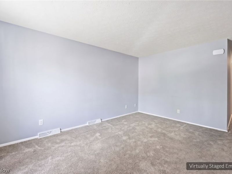 370 Rexford Street, Akron, OH 44314 Photo 8