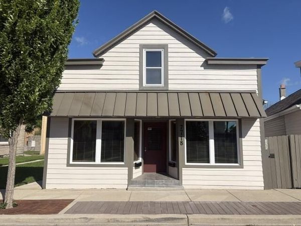 7718 W National AVENUE, West Allis, WI 53214