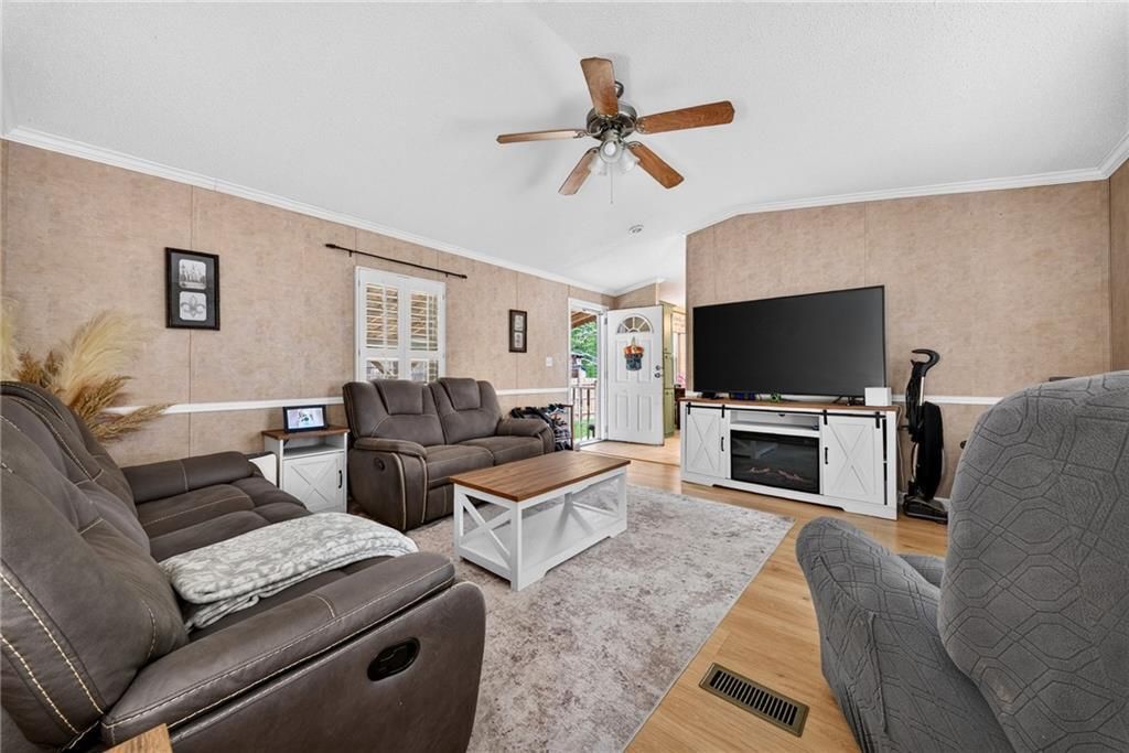 124 CEDAR Drive  Belle Chasse, LA 70037
