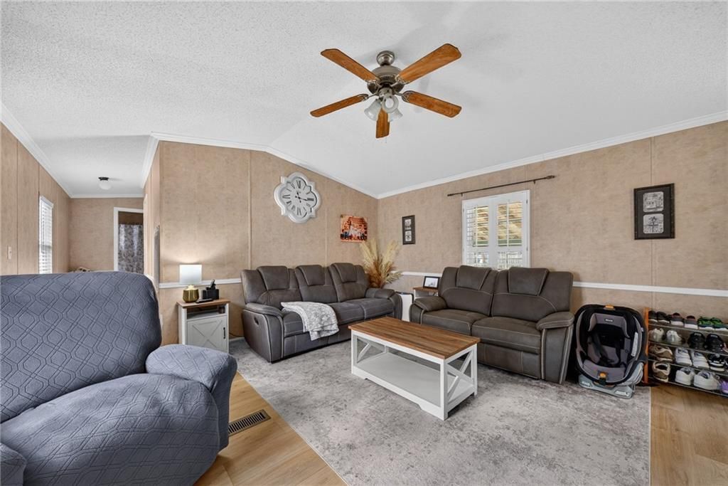 124 CEDAR Drive  Belle Chasse, LA 70037