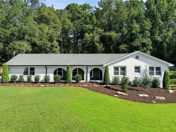 735 Lake Charles Way, Roswell, GA 30075