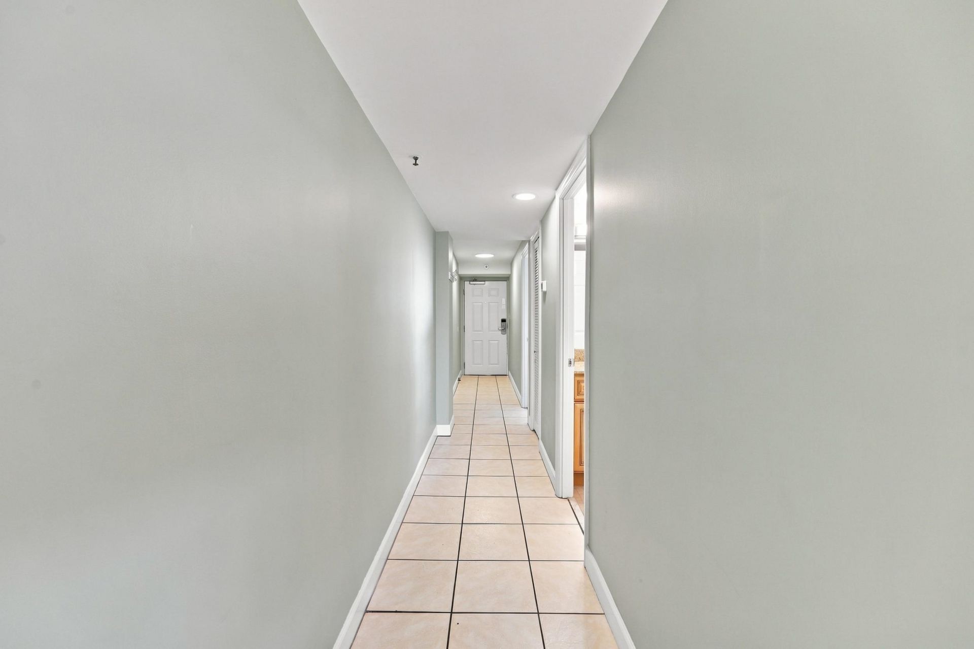 5511 Ocean Blvd. N Photo 32