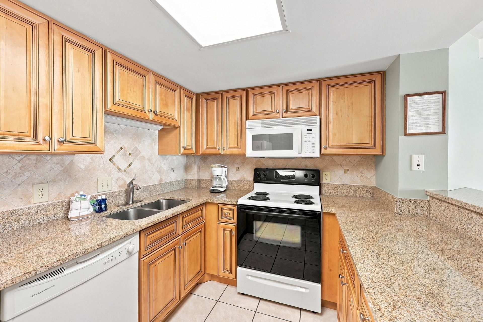 5511 Ocean Blvd. N Photo 9