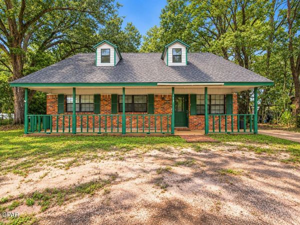 103 Powell Drive , Crestview, FL 32536