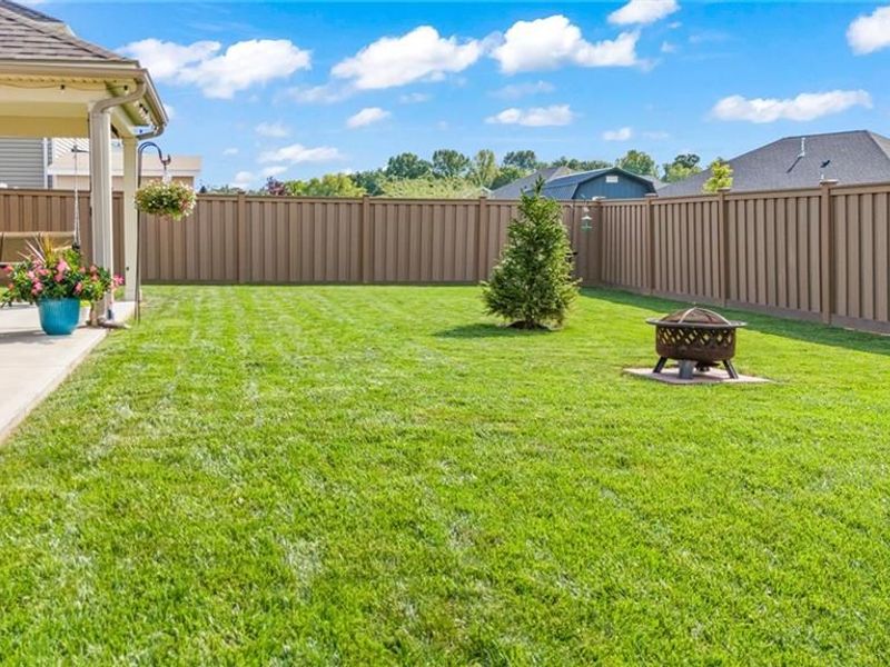 210 Fox Harbor Drive, Troy, OH 45373 Photo 7