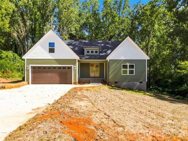 207 Country Club Road , Shelby, NC 28150