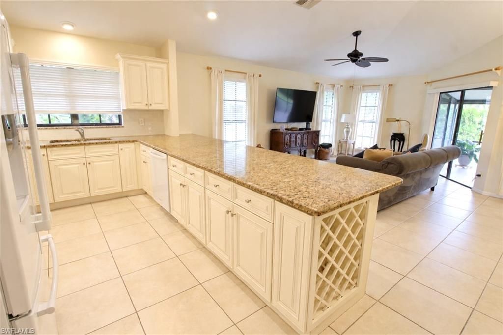 13010 Parktree Ct, Unit 7L, Naples, FL 34110 Photo