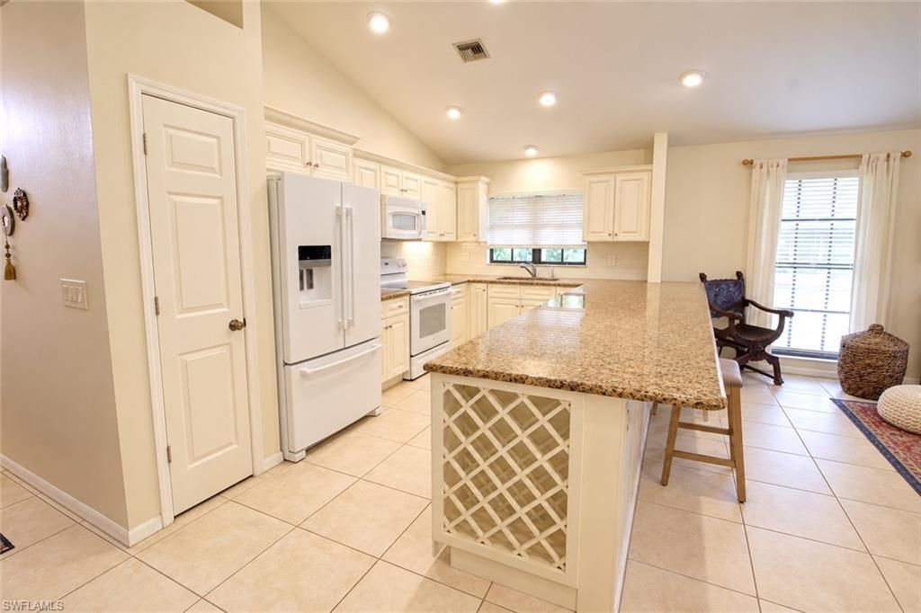 13010 Parktree Ct, Unit 7L, Naples, FL 34110 Photo