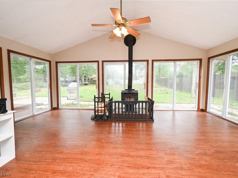 6752 Crestwood Lane, Olmsted Township, OH 44138 Photo 14