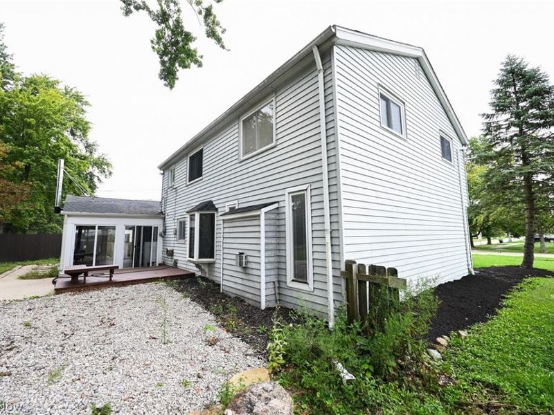 6752 Crestwood Lane, Olmsted Township, OH 44138 Photo 36