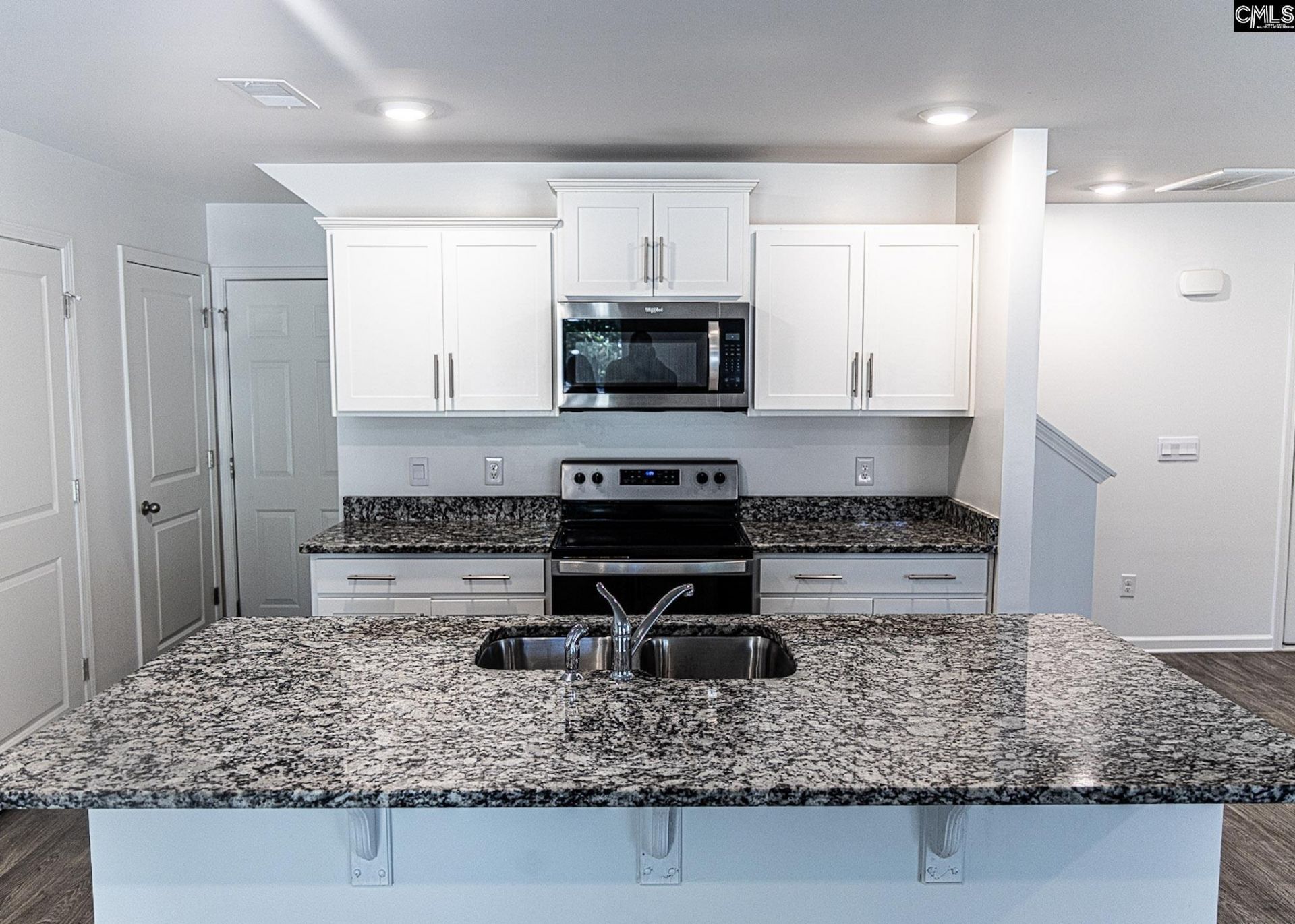 2112 Elmridge Road Photo 4