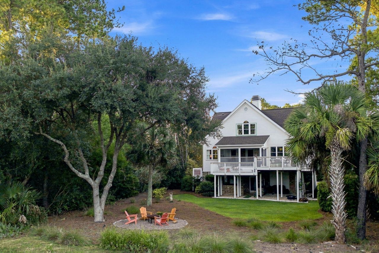 558 Island Walk E Photo 49