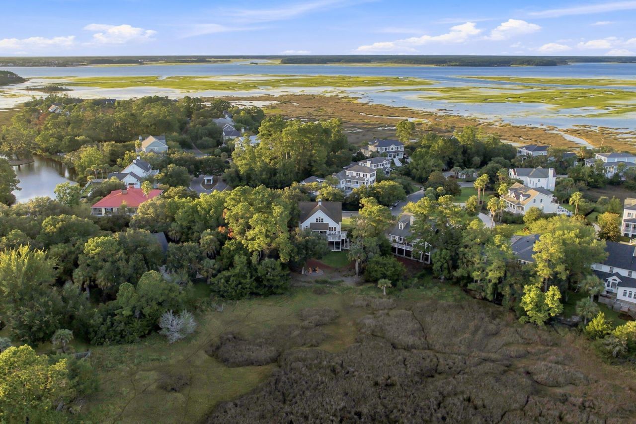 558 Island Walk E Photo 55
