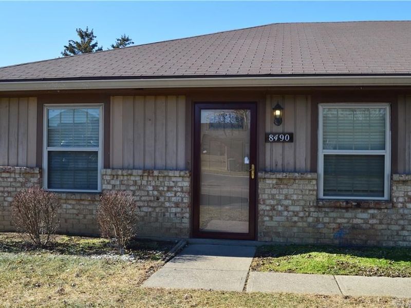 8490 Woodgrove Drive, Washington Township, OH 45458 Photo 1
