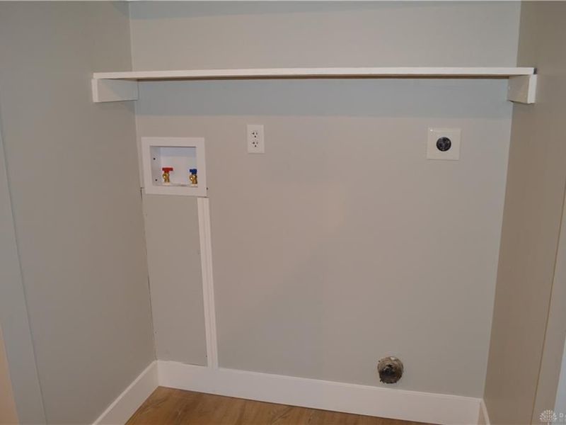 8490 Woodgrove Drive, Washington Township, OH 45458 Photo 3