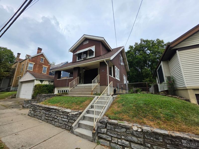 1614 Springlawn Avenue, Cincinnati, OH 45223 Photo 1