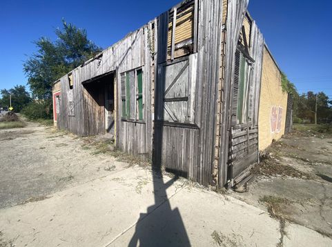Main Photo