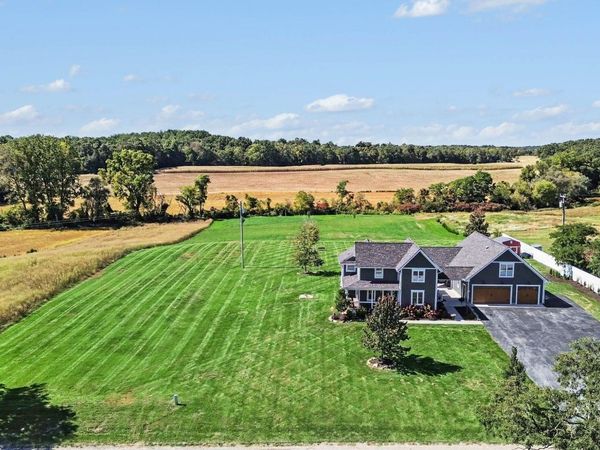 10600 Mooreville Road, Saline, MI 48176