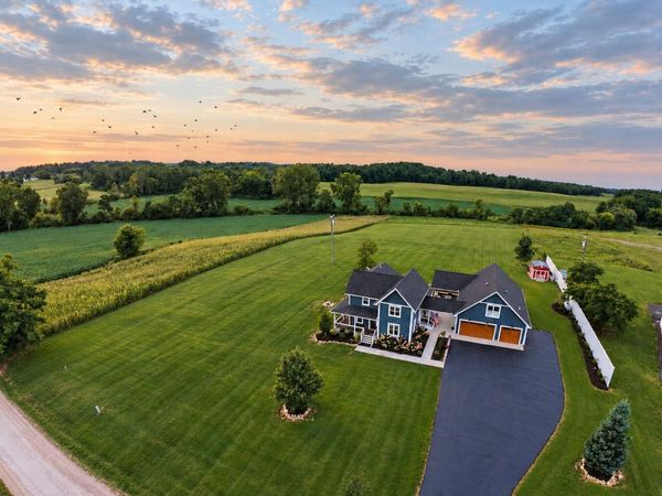 10600 Mooreville Road, Saline, MI 48176
