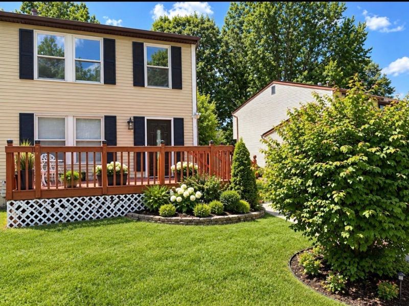 4097 Forest Edge Drive, Columbus, OH 43230 Photo 1