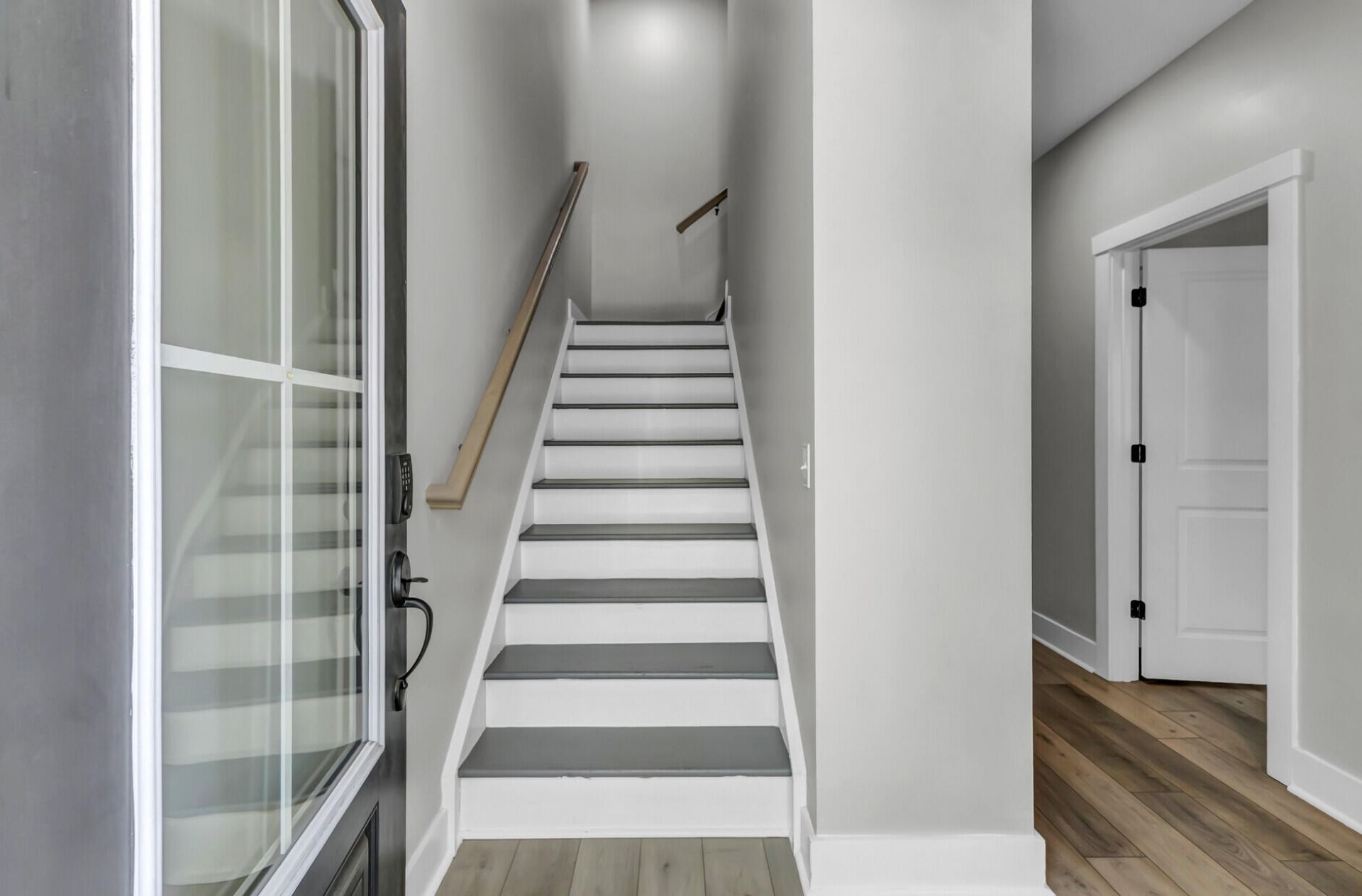 123 Sabal Court Photo 5