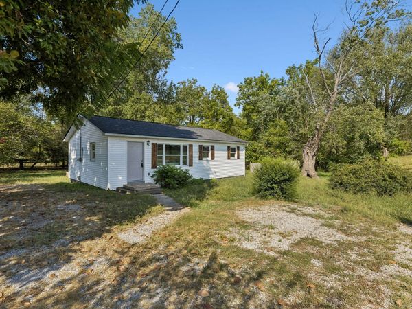 621 Dixon Branch Rd , Loretto, TN 38469