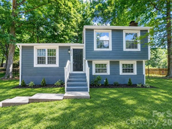 8424 Othello Place , Charlotte, NC 28227