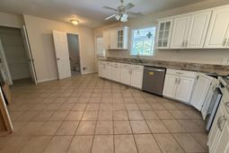 548 Westlawn Road  photo 4