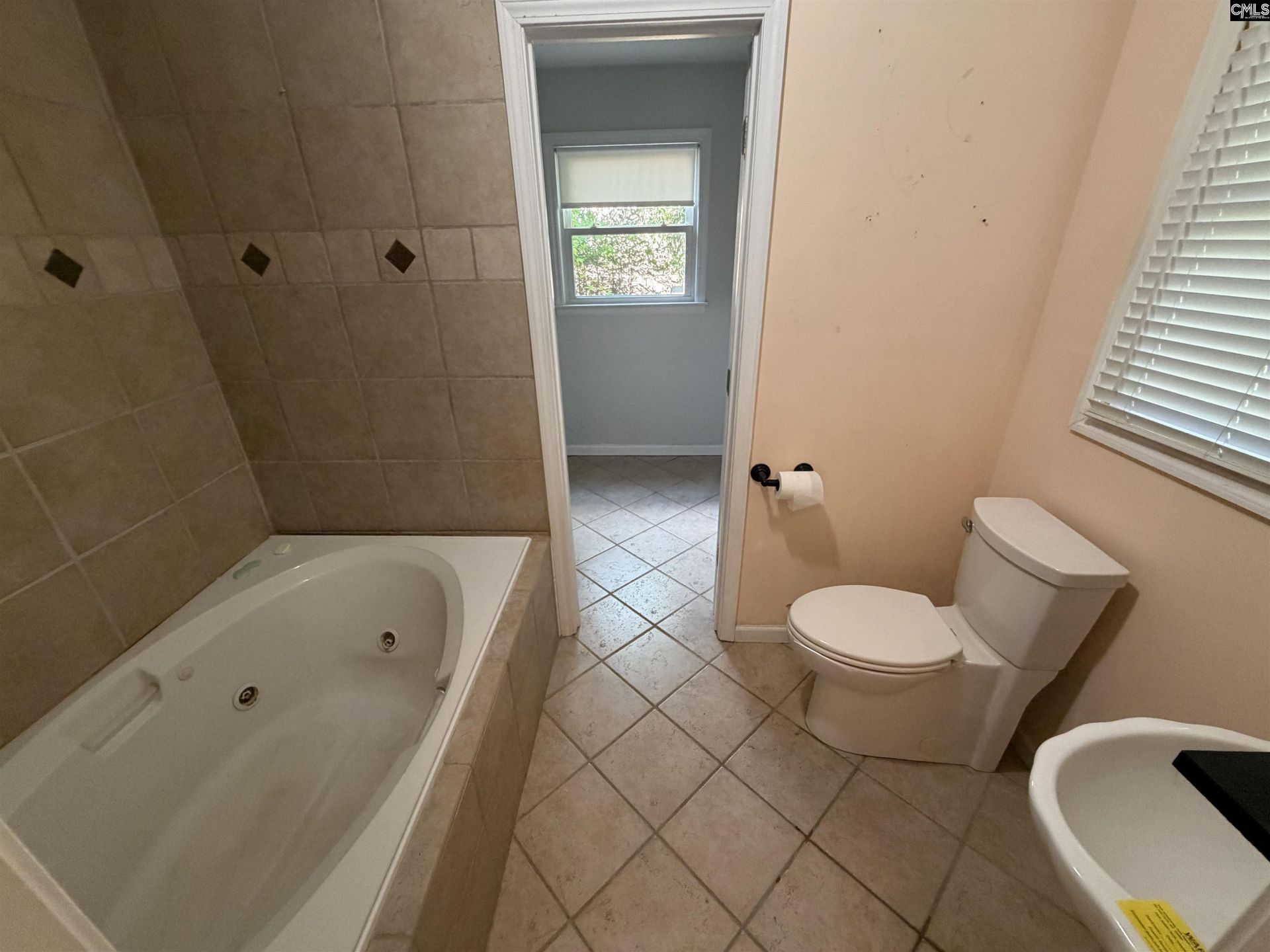548 Westlawn Road  Photo 6