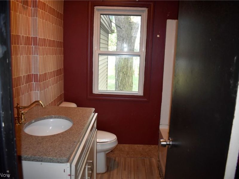 801 Kenilworth Avenue NE, Warren, OH 44483 Photo 10