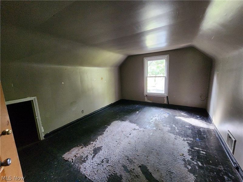801 Kenilworth Avenue NE, Warren, OH 44483 Photo 12