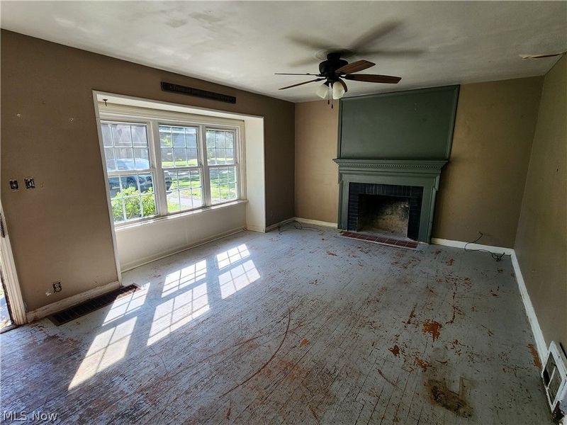 801 Kenilworth Avenue NE, Warren, OH 44483 Photo 3