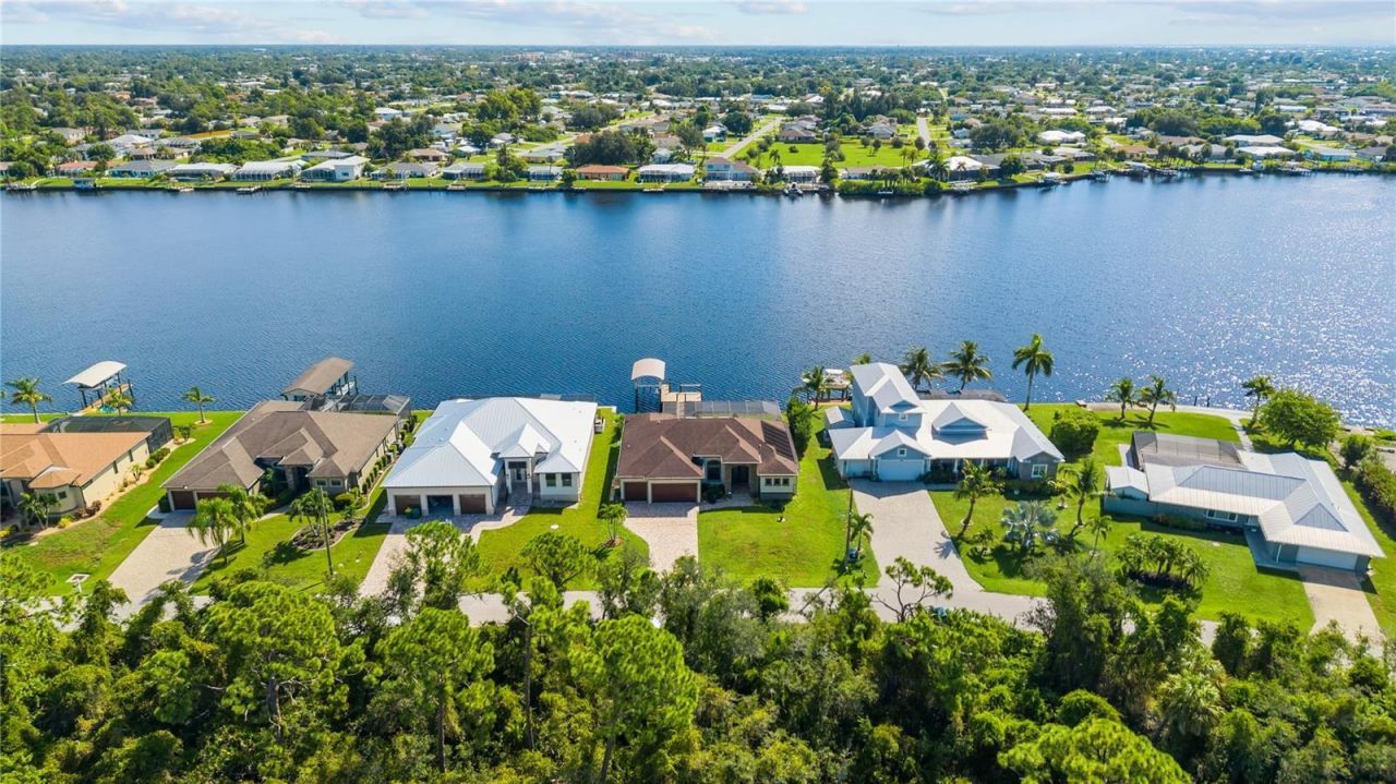 349 Springview Circle Nw, Port Charlotte, FL 33948 Photo