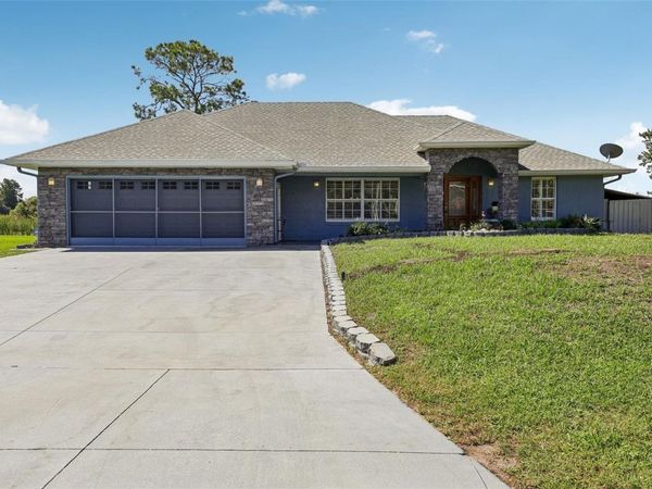 28116 LOIS DRIVE, TAVARES, FL 32778