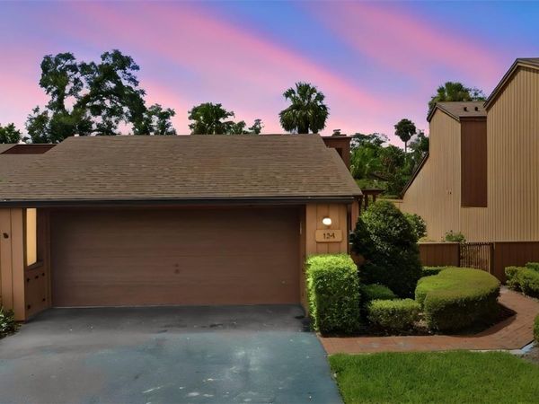 124 OAKS COURT, Unit 124, SANFORD, FL 32771