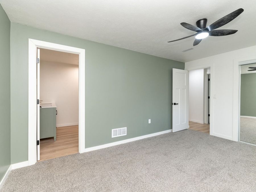 Property Image 95