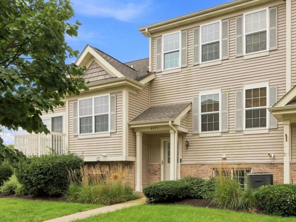 407 Parker Dr, Unit C, Genoa City, WI 53128