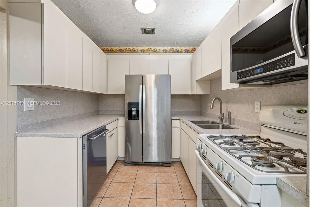 5980 SW 13th St, West Miami, FL 33144 Photo
