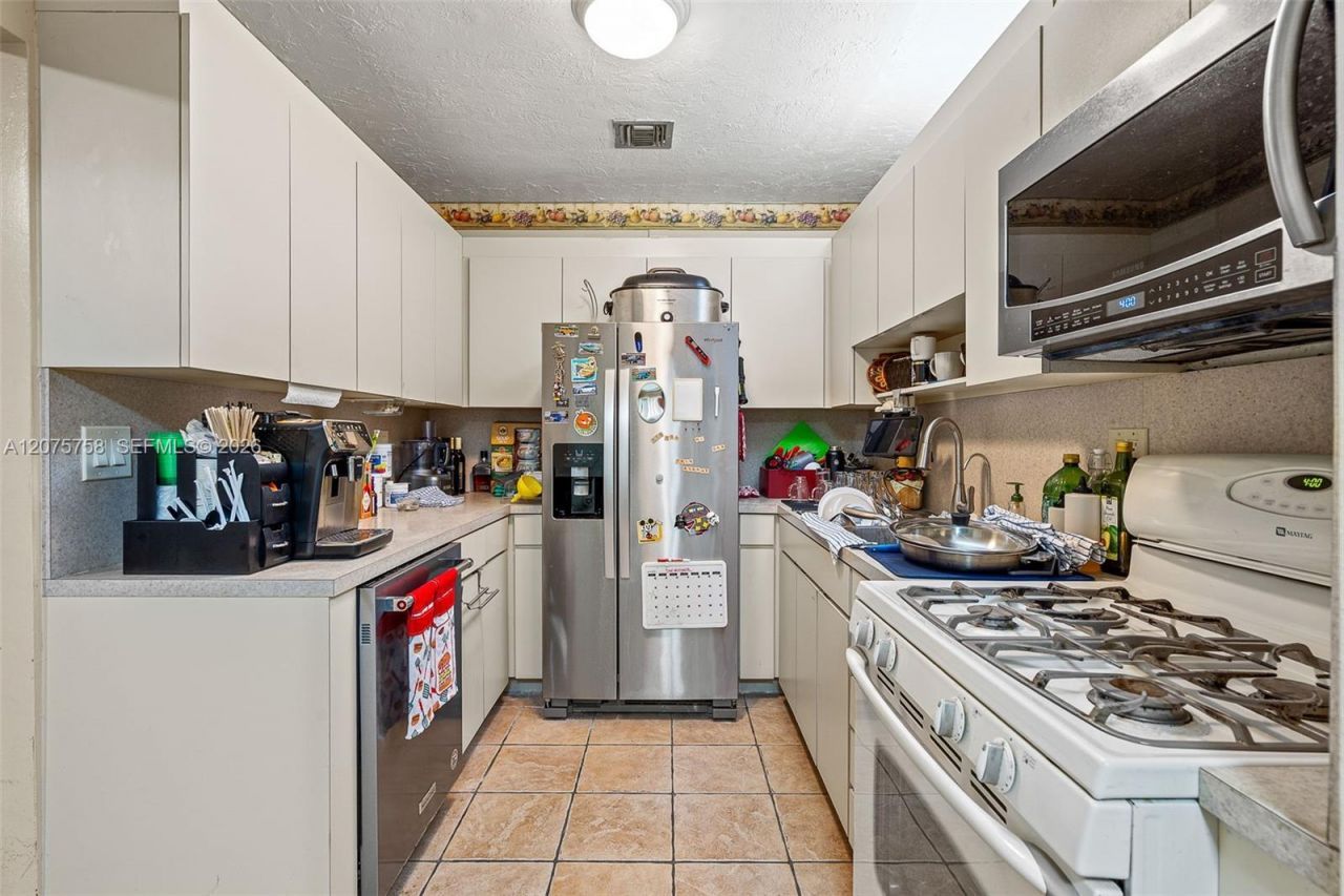 5980 SW 13th St, West Miami, FL 33144 Photo