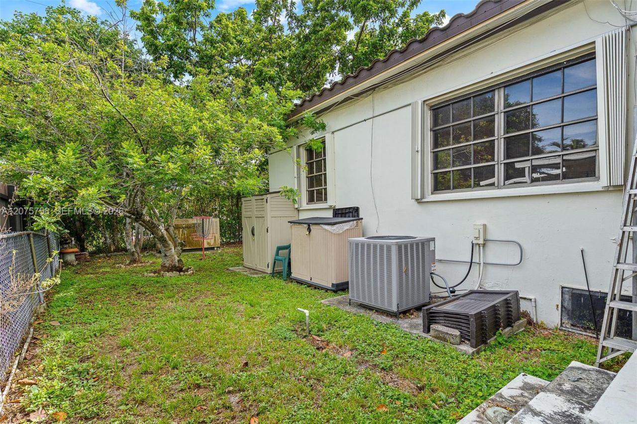 5980 SW 13th St, West Miami, FL 33144 Photo