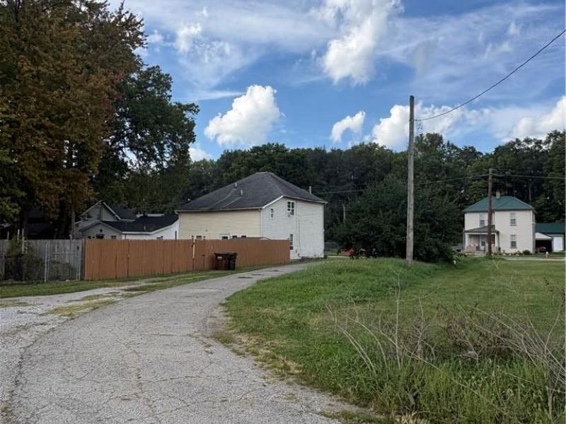 240 E Main Street, Piqua, OH 45356 Photo 10