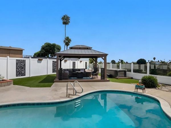3863 Mount Ainsworth Ave, San Diego, CA 92117