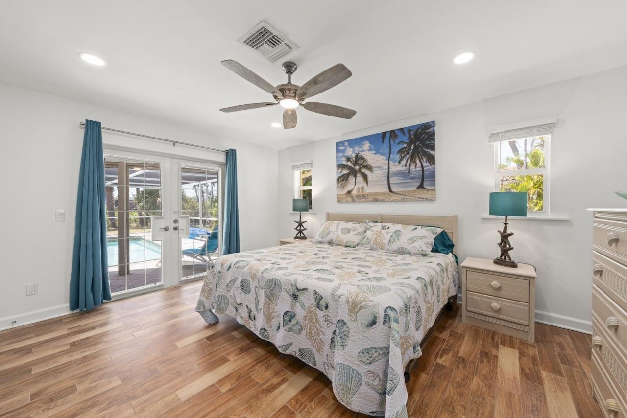 9421 Moonlight Dr, Sanibel, FL 33957 Photo