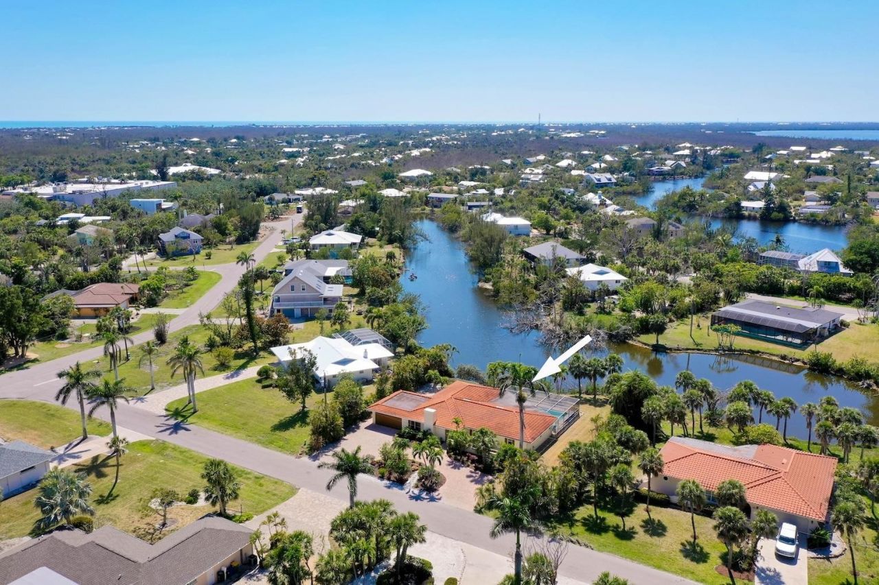 9421 Moonlight Dr, Sanibel, FL 33957 Photo