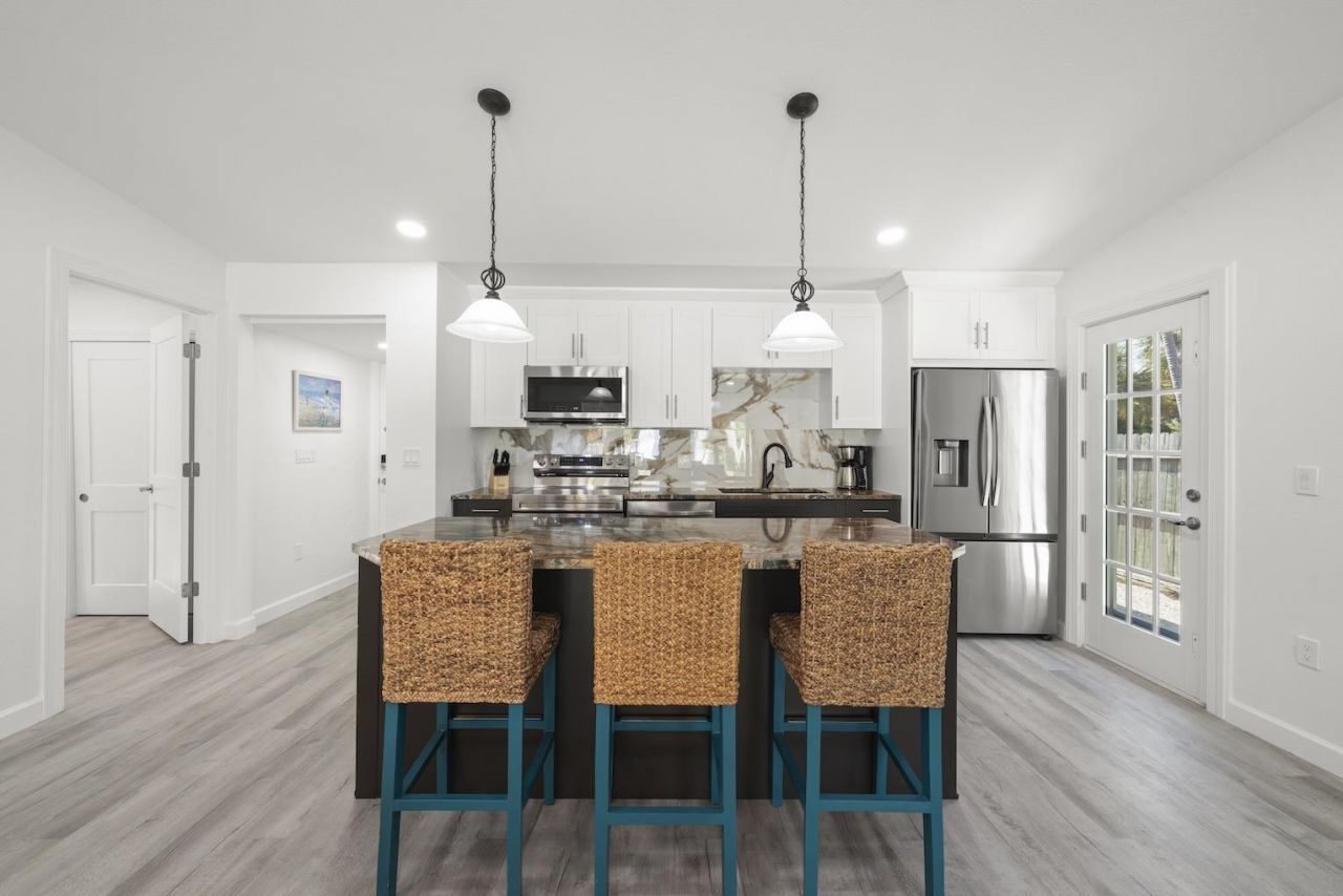 534 Piedmont Rd, Sanibel, FL 33957 Photo