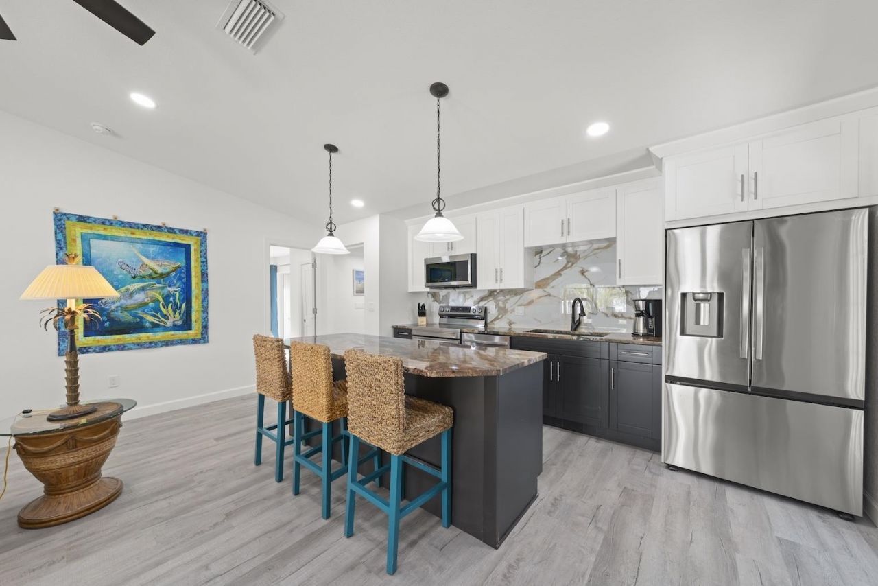 534 Piedmont Rd, Sanibel, FL 33957 Photo