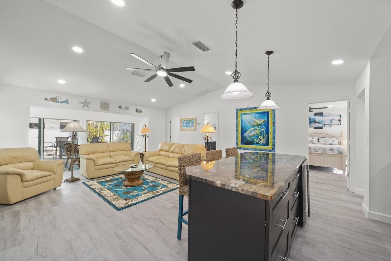 534 Piedmont Rd, Sanibel, FL 33957 Photo
