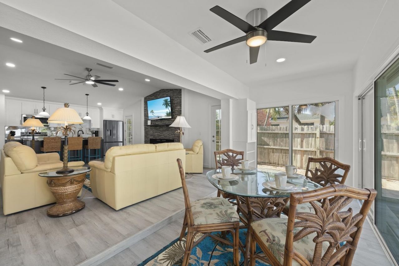 534 Piedmont Rd, Sanibel, FL 33957 Photo