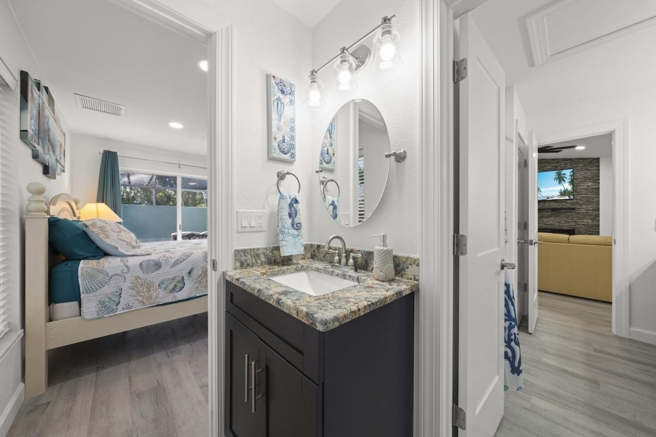 534 Piedmont Rd, Sanibel, FL 33957 Photo