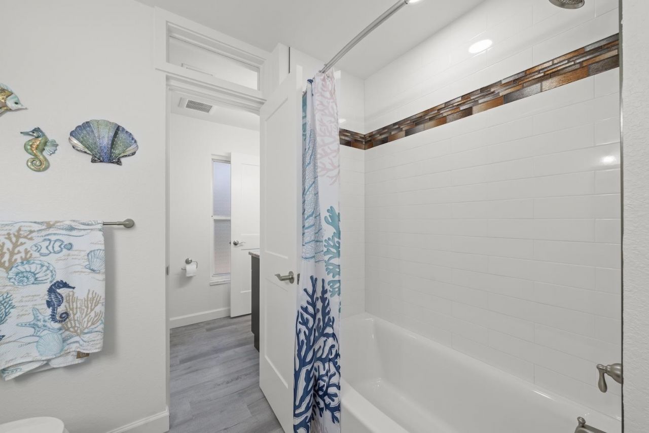 534 Piedmont Rd, Sanibel, FL 33957 Photo
